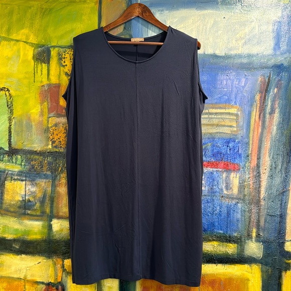 LILLA | P navy straight cut dress with middle seam size Large. NWOT - Picture 1 of 8